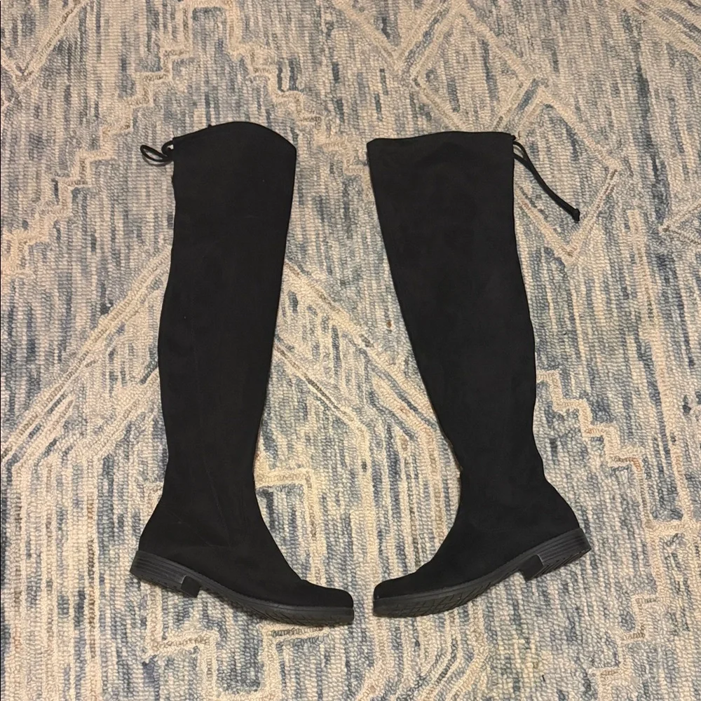 Unisa Women's Classic Over-The-Knee Flat Boot Size7.5